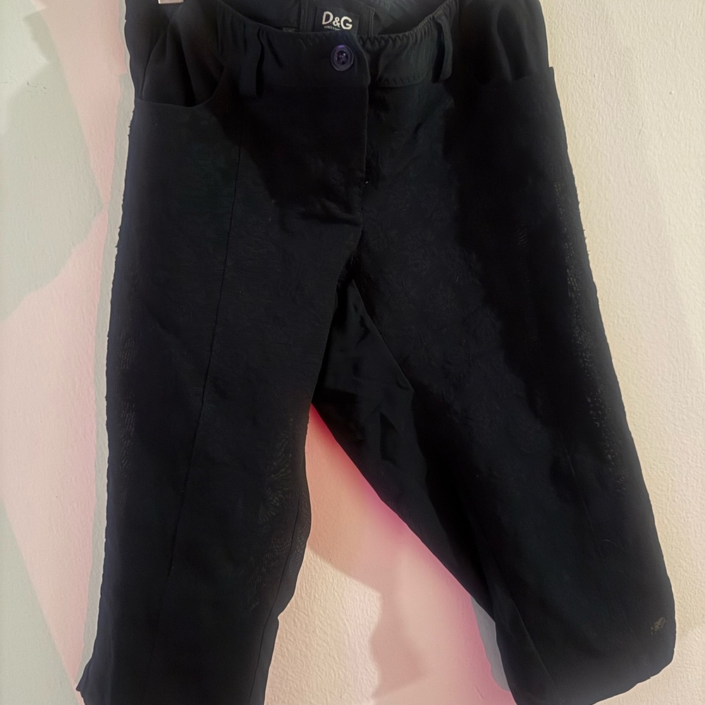 D&G Floral Lace/ Sheer Capri Short